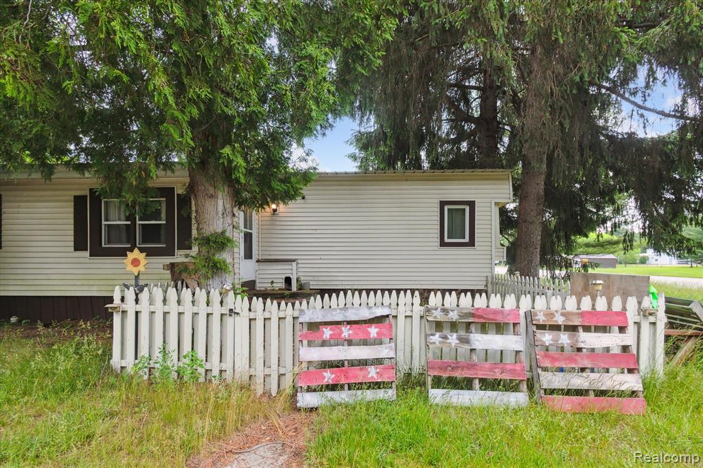 4800 S Huron Road, Standish, MI 48658 — Photo 5