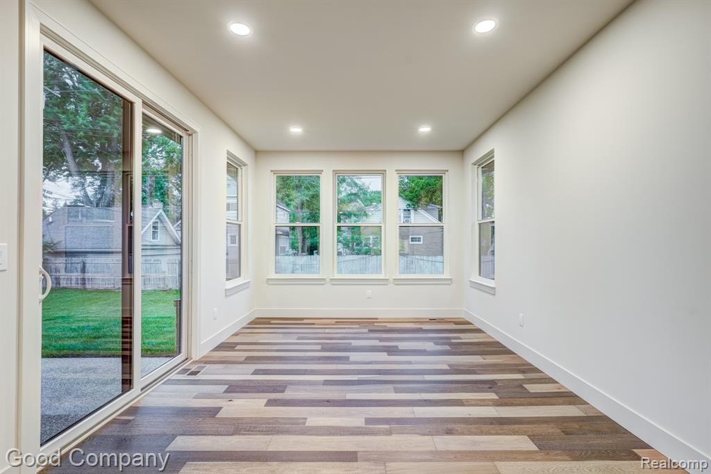 812 Irving Avenue, Royal Oak, MI 48067 — Photo 29