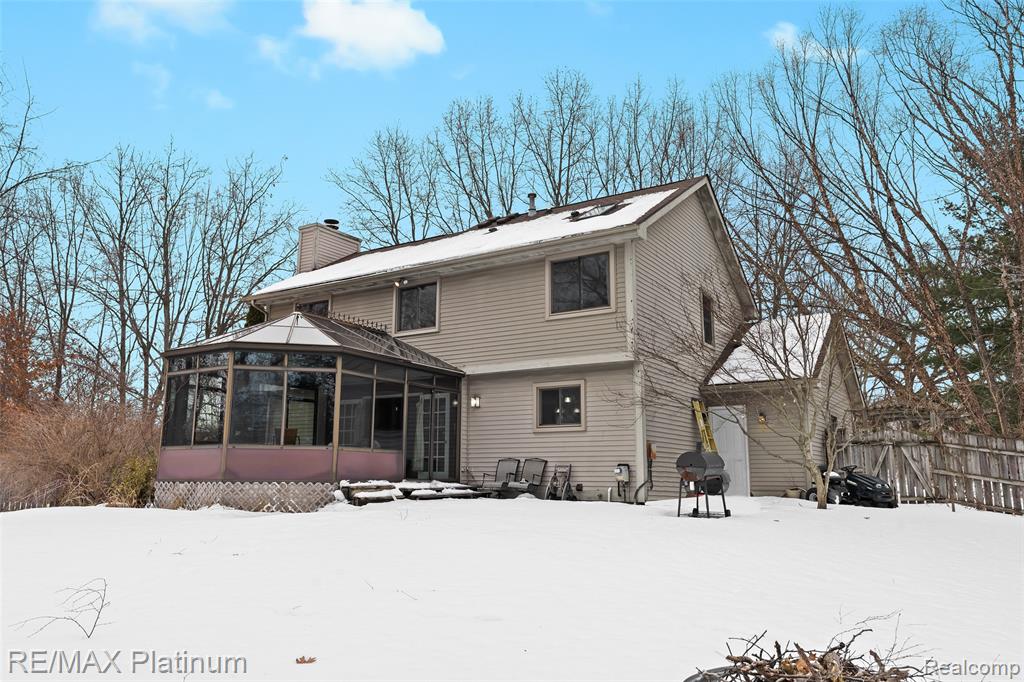 506 Foxfire Drive, Howell, MI 48843 — Photo 5