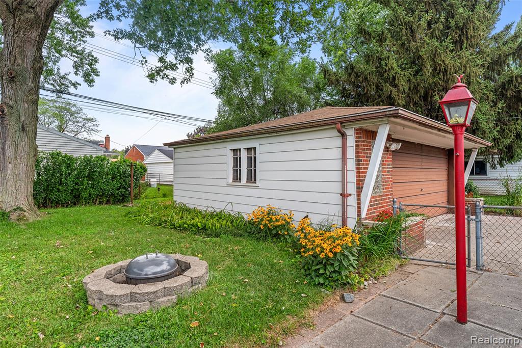 6651 Cardwell Street, Garden City, MI — Photo 20