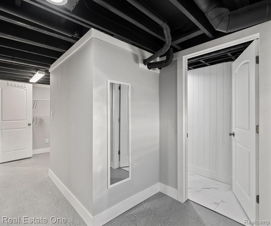 41573 BEDFORD Drive, Canton, MI 48187 — Photo 23