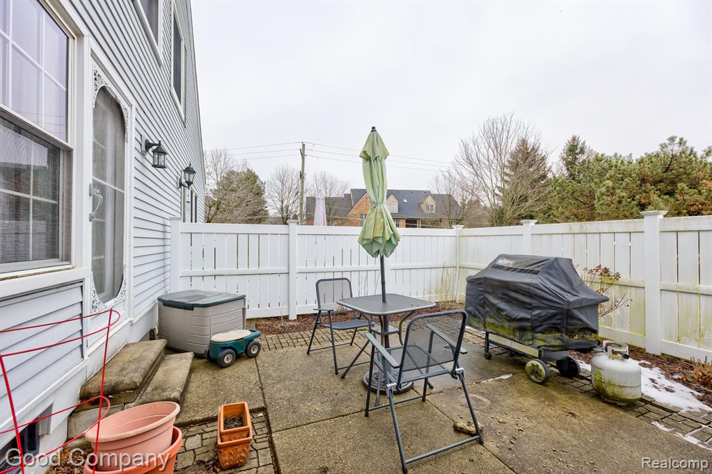 21208 E GLEN HAVEN Circle, Northville, MI 48167 — Photo 34