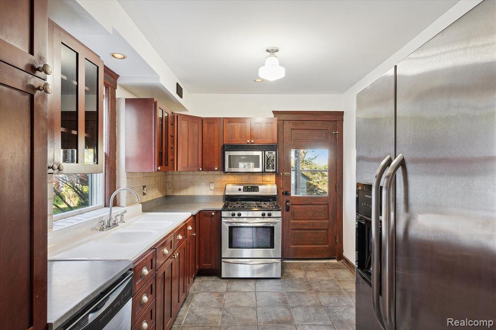618 W LIBERTY Street, Ann Arbor, MI 48103 — Photo 17