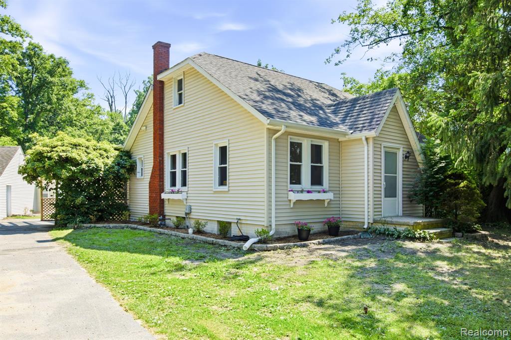 5275 Gratiot Avenue, St. Clair, MI 48079 — Photo 35