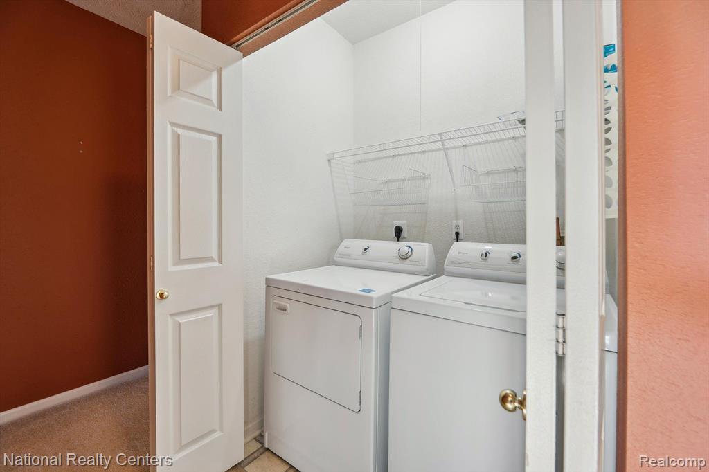 1490 FOX POINTE Circle, Ann Arbor, MI 48108 — Photo 31