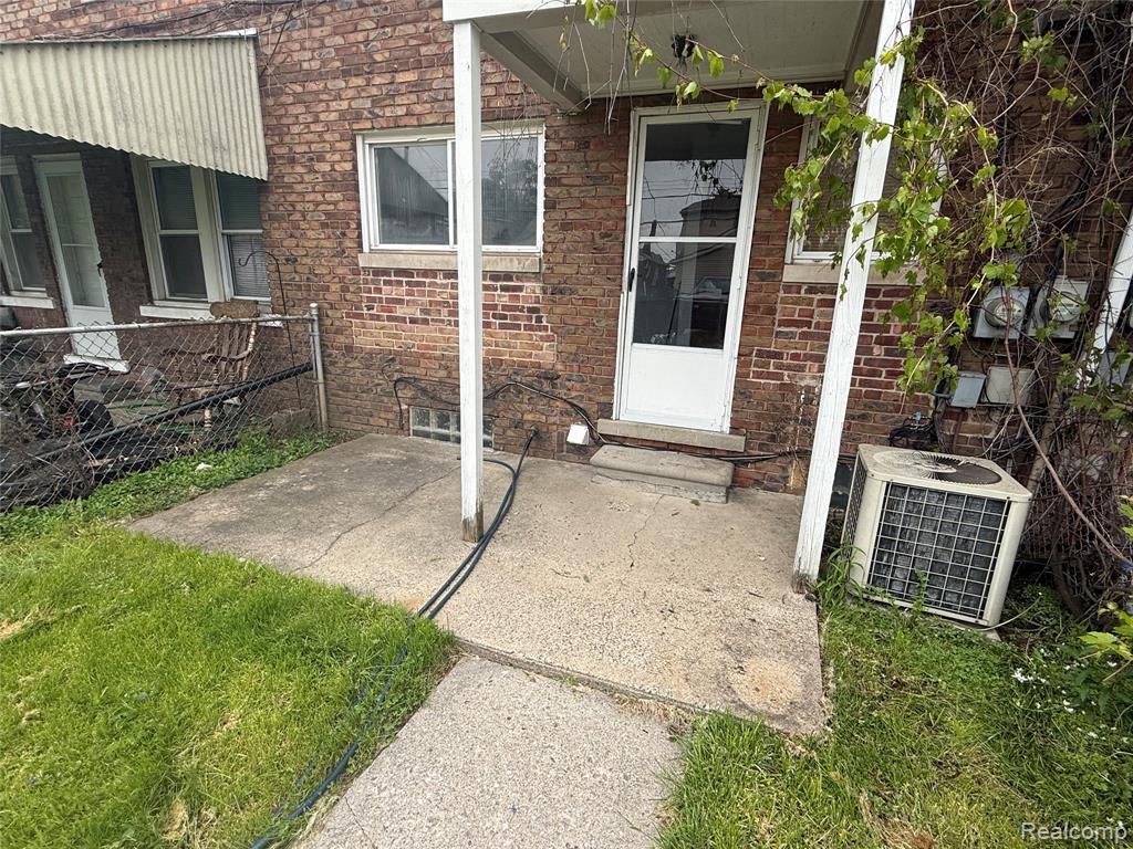 6306 Schaefer Road, Dearborn, MI 48126 — Photo 5