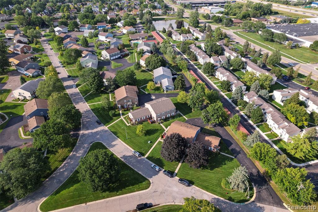 23404 N Rockledge, Novi, MI — Photo 39