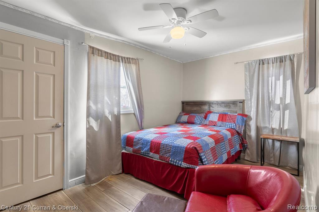 11670 MARLOWE Street, Detroit, MI 48227 — Photo 17