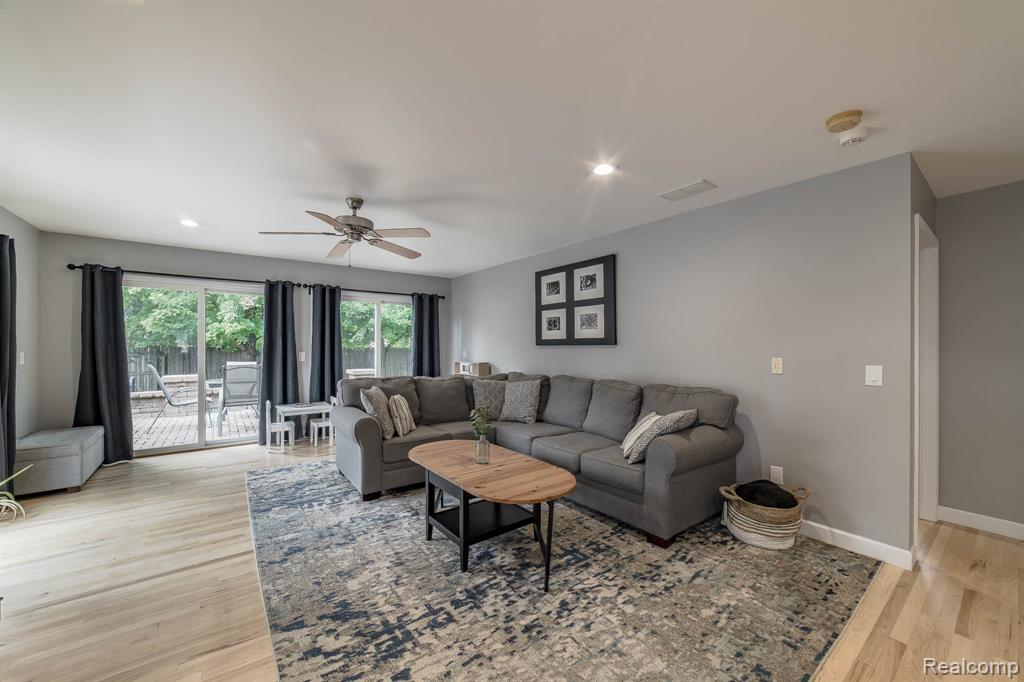 46555 Dequindre Road, Rochester Hills, MI 48307 — Photo 29