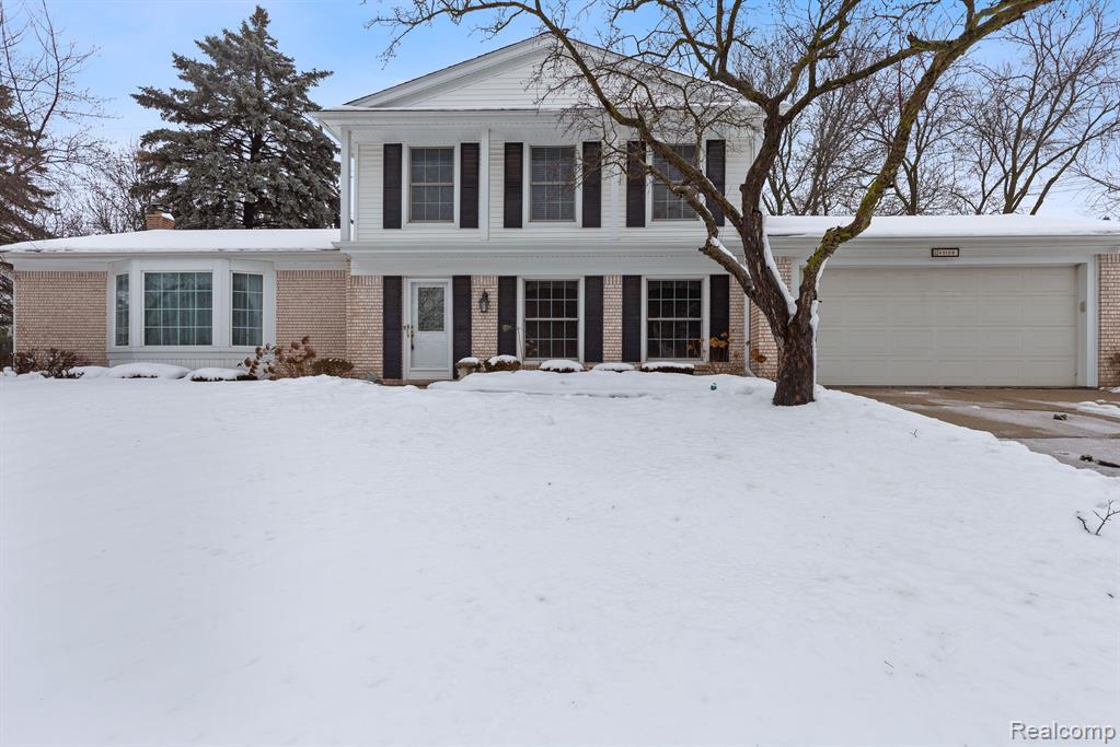 42126 BAINTREE Circle, Northville, MI 48168 — Photo 2
