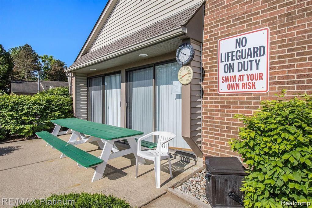 362 SPRING BROOKE Drive, Brighton, MI 48116 — Photo 15