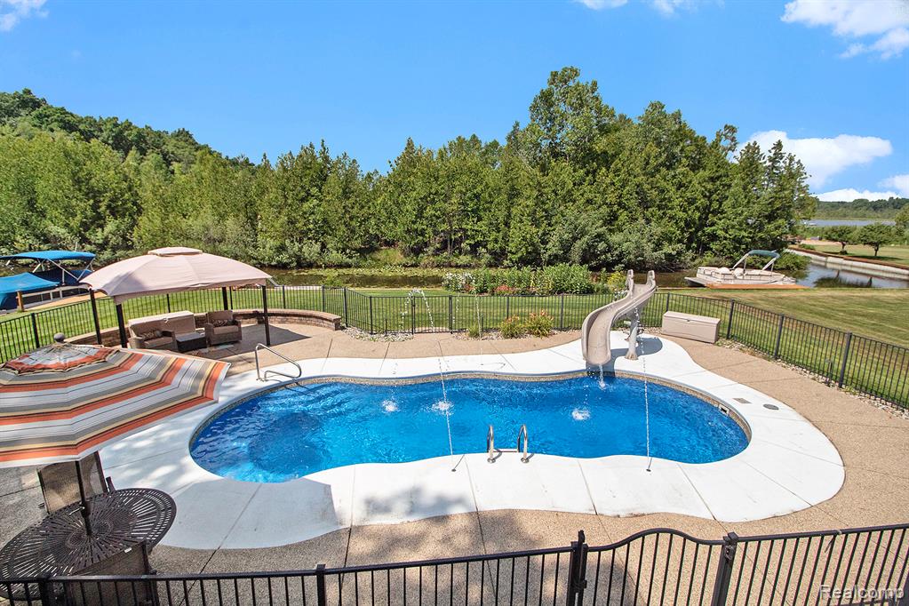 4973 Parview Drive, Clarkston, MI — Photo 48