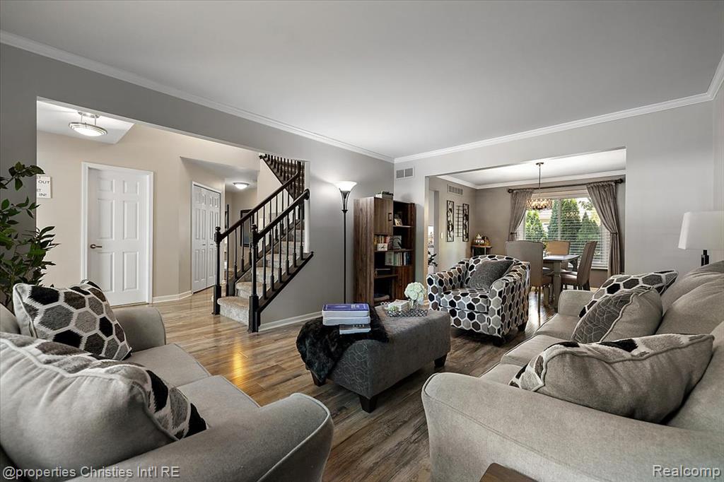 42683 Wimbleton Way, Novi, MI — Photo 8