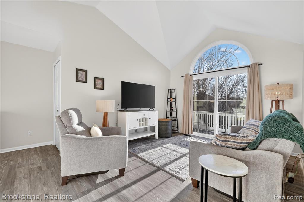 220 Oakbrooke Drive, 3, South Lyon, MI 48178 — Photo 8