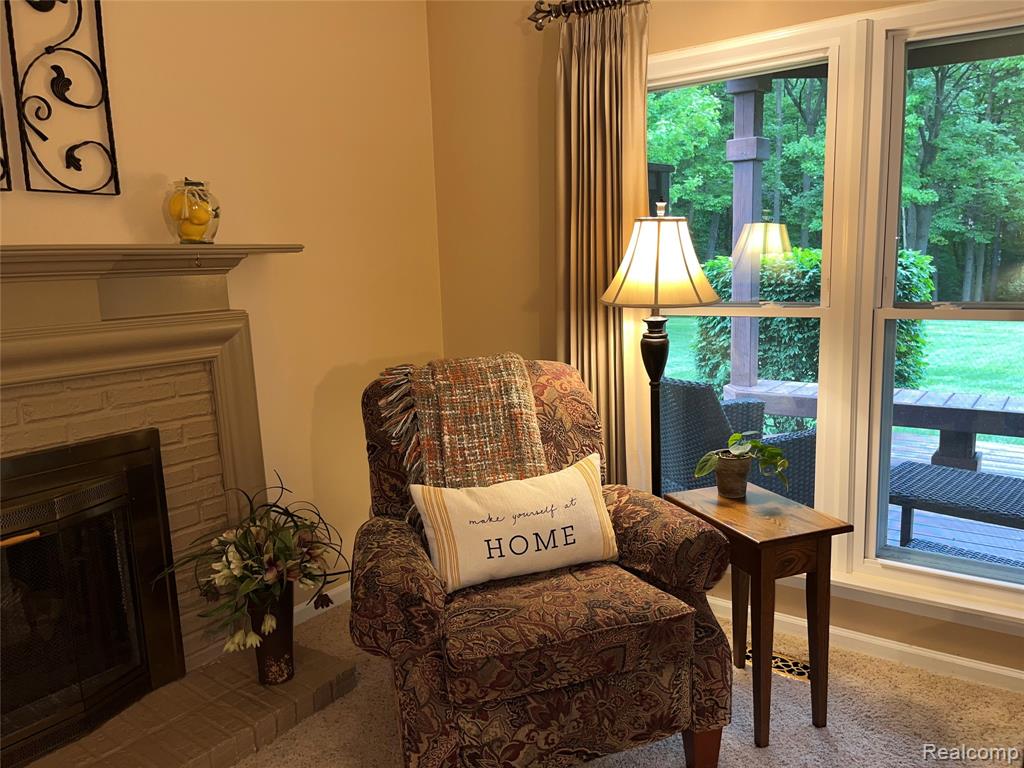 560 Thornridge Drive, Rochester Hills, MI 48307 — Photo 12