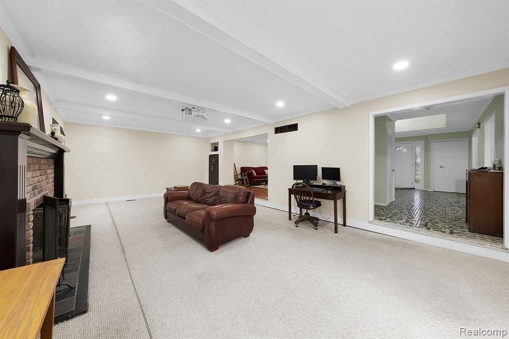 982 LANGLEY Road, Rochester Hills, MI 48309 — Photo 14