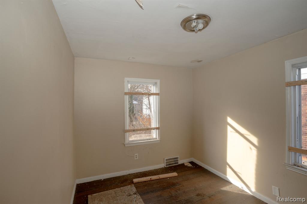 5045 Cadieux Road, Detroit, MI 48224 — Photo 8