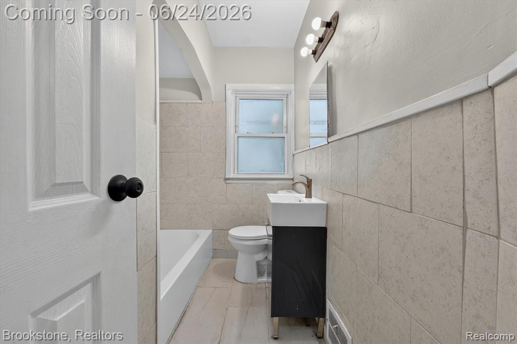 7203 Orchard Avenue, Warren, MI 48091 — Photo 16