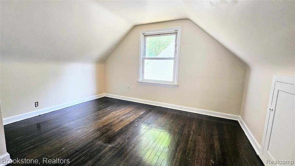 7336 Chatham, Redford, MI 48239 — Photo 32