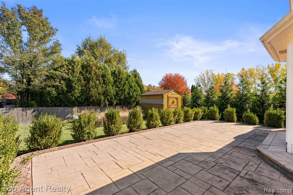 53260 VILLA ROSA Drive, Macomb, MI 48042 — Photo 40
