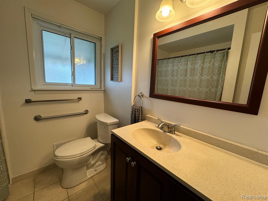 40137 Walter Drive, Sterling Heights, MI 48310 — Photo 37