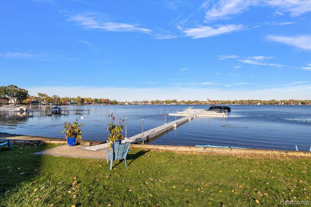 44800 Bayview Drive, 33, Novi, MI 48377 — Photo 59