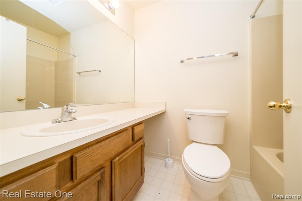41474 Cornell Drive, Novi, MI 48377 — Photo 39