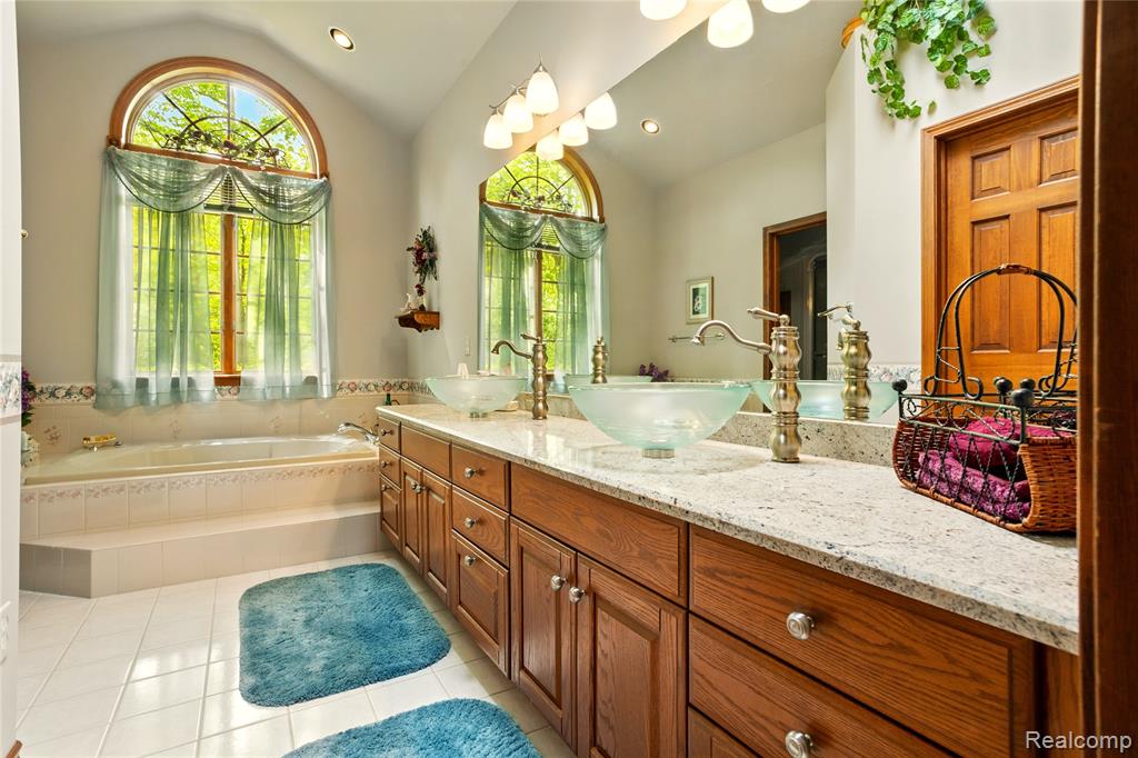 4800 Timberline Drive, Clyde, MI 48049 — Photo 16