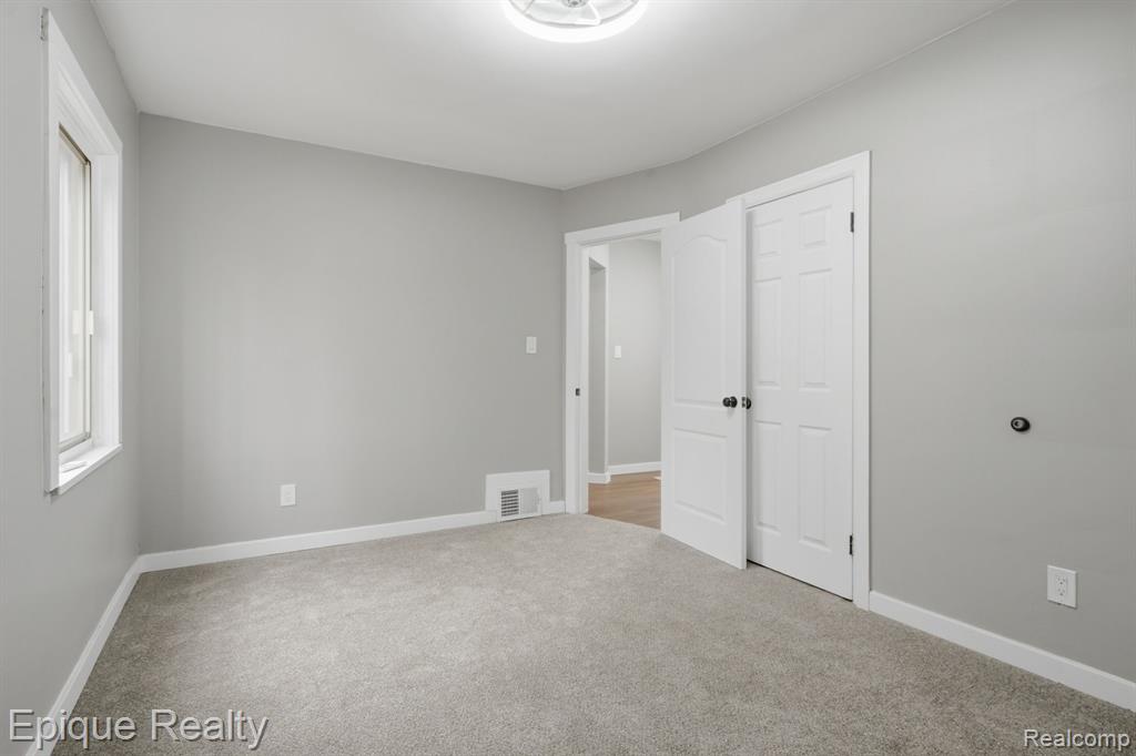 9991 Robson Street, Detroit, MI 48227 — Photo 18