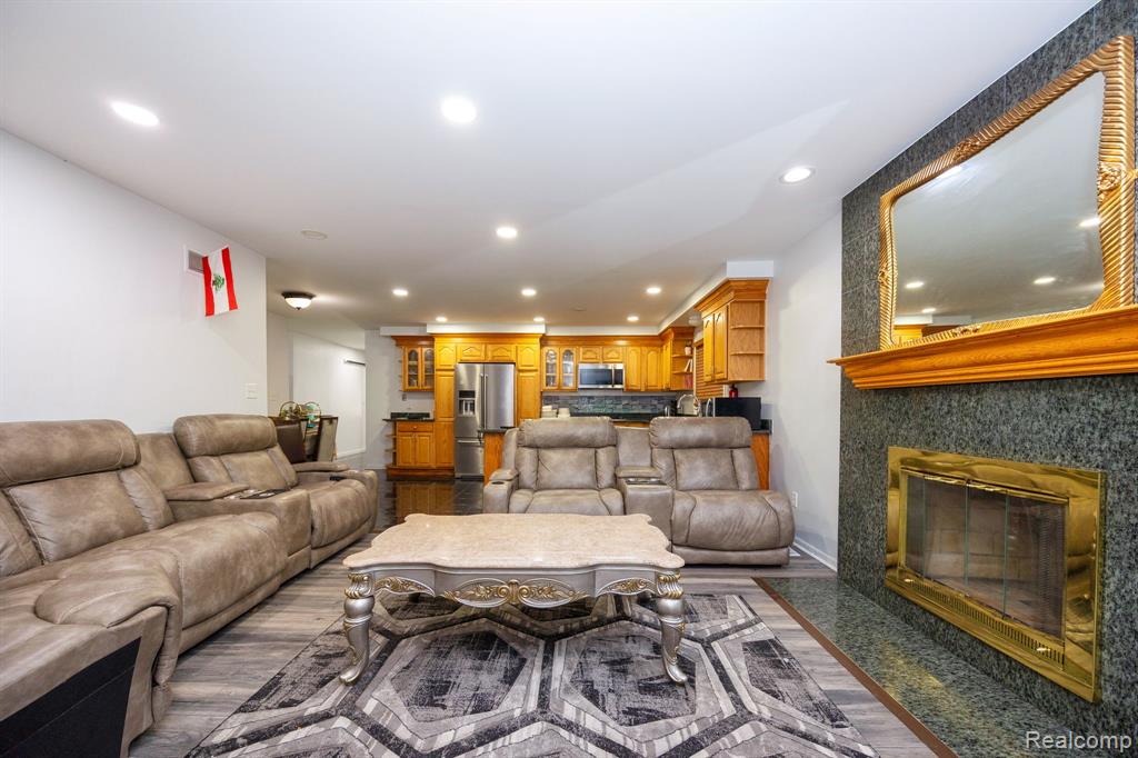 5858 Reuter Street, Dearborn, MI 48126 — Photo 21