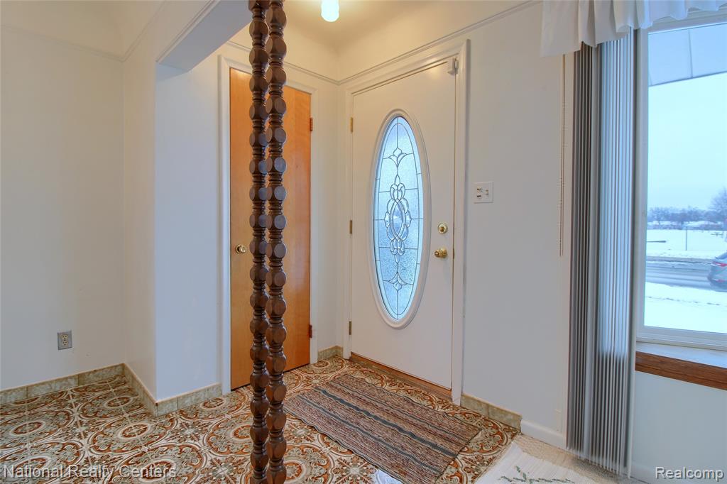 6511 Henry Ruff Road, Garden City, MI — Photo 5