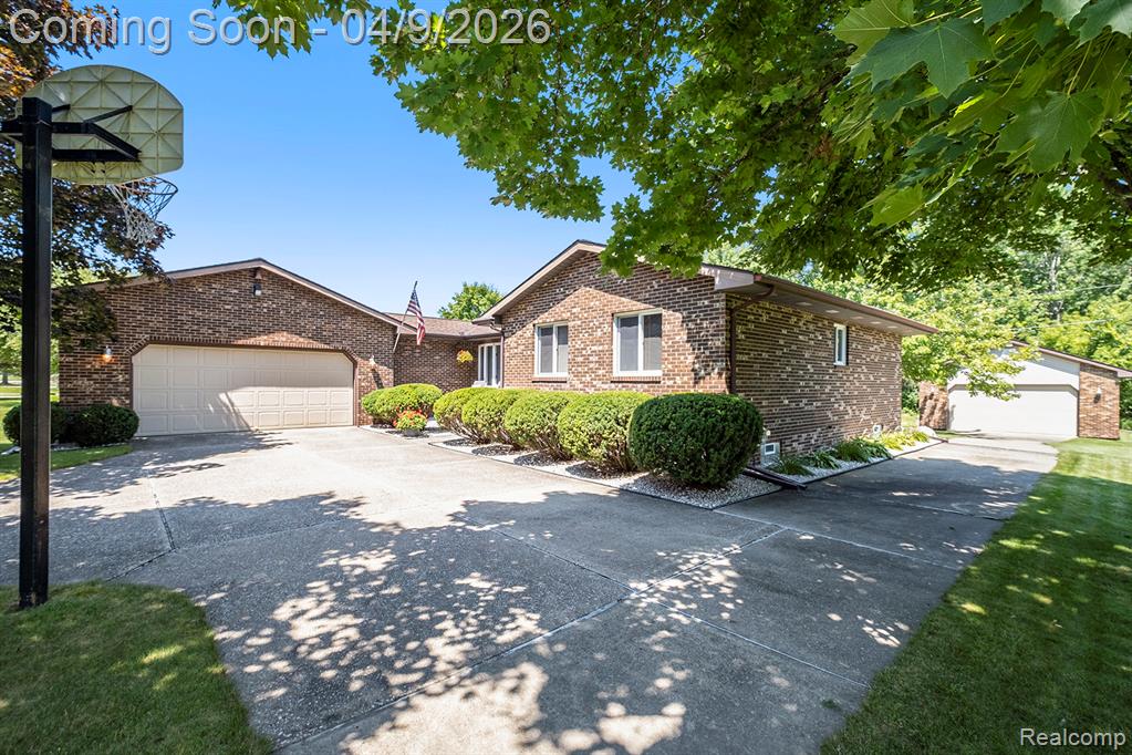 7222 Calkins Road, Flint, MI 48532 — Photo 31