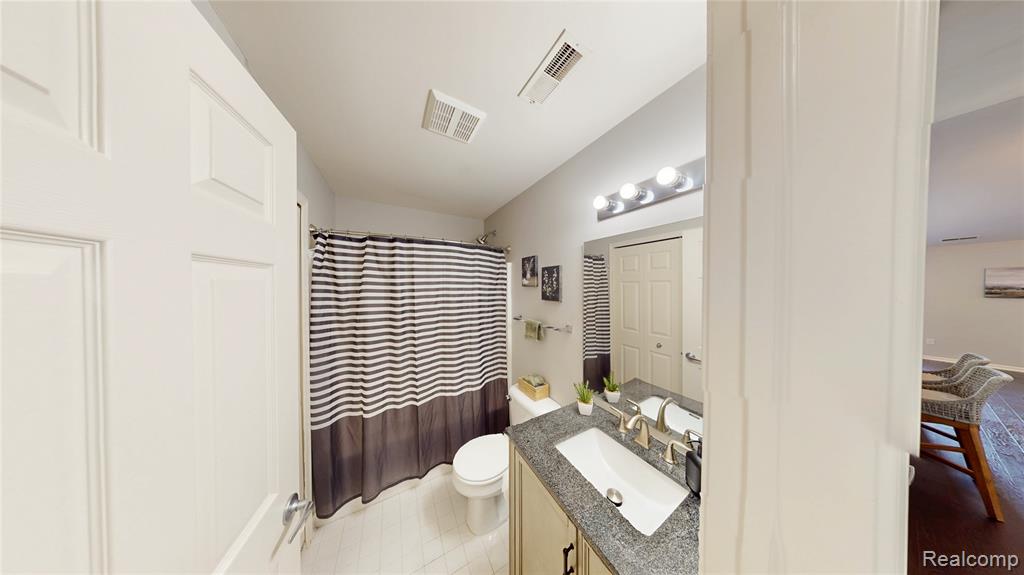 2916 Signature Boulevard, Ann Arbor, MI 48103 — Photo 16