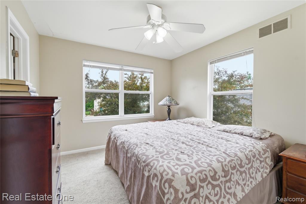 415 Ventnor Commons, Howell, MI 48843 — Photo 17