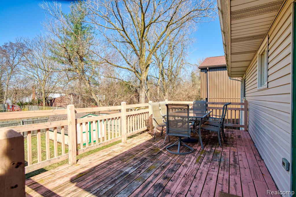 4136 CHICKORY Lane, Lansing, MI 48910 — Photo 24