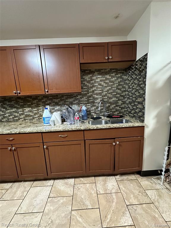 21562 Schoolcraft, Detroit, MI 48223 — Photo 18