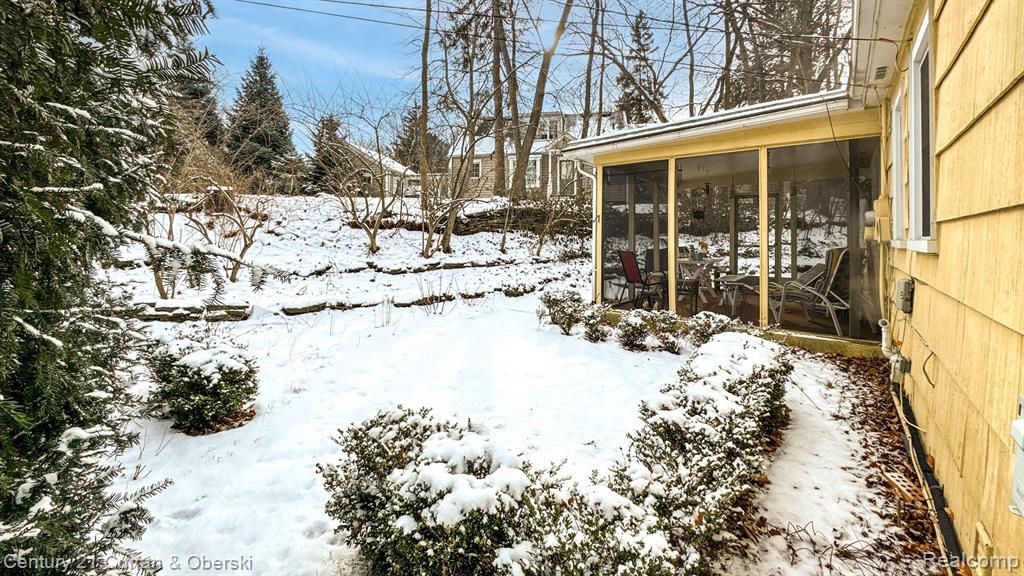 806 CAMBRIDGE Street, Ypsilanti, MI 48197 — Photo 29