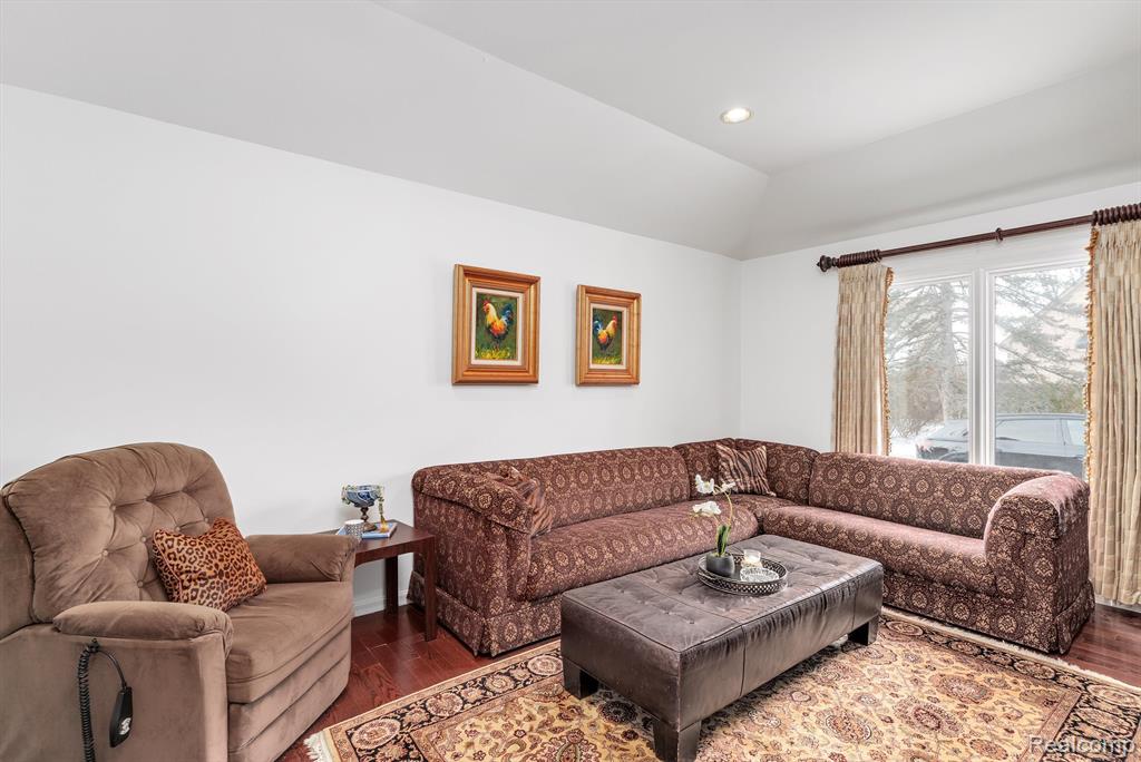5035 Oakbrooke Drive, West Bloomfield, MI 48323 — Photo 17