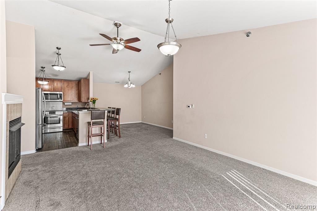 5201 Widgeon Lane, Walled Lake, MI 48390 — Photo 10