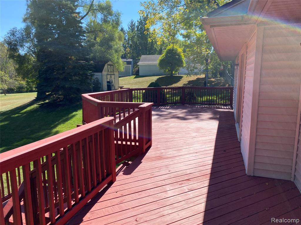 5550 McKeachie Road, White Lake, MI 48383 — Photo 16
