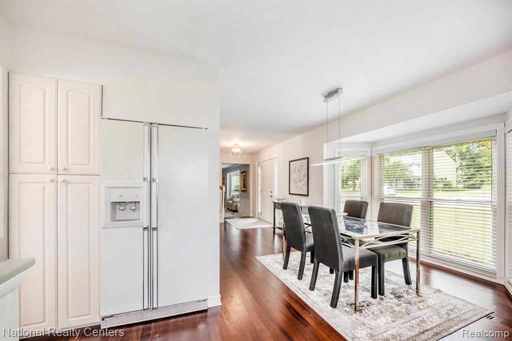 5049 Langlewood Drive, West Bloomfield, MI — Photo 10