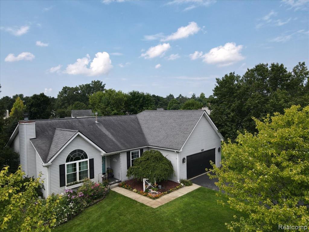 9327 Huron Park Drive, Brighton, MI 48116 — Photo 9