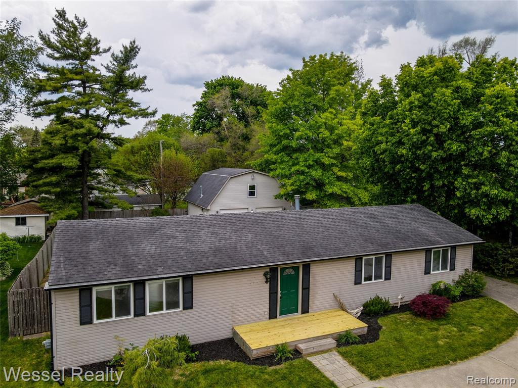 47437 BETTY Street, Shelby Twp, MI 48317 — Photo 21