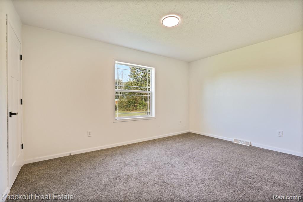 6977 Rathbun Road, Birch Run, MI 48415 — Photo 29