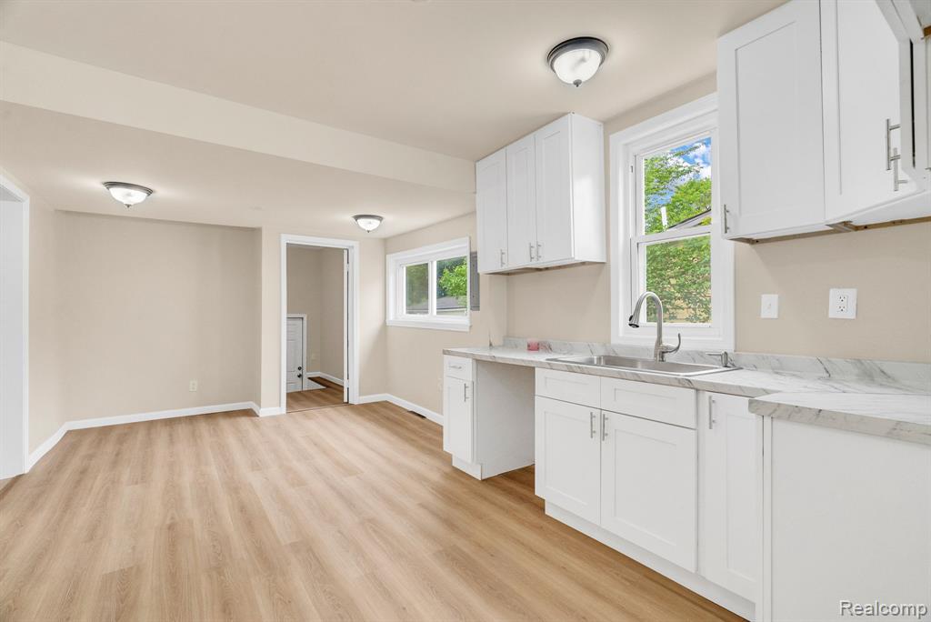 8716 Jewett Avenue, Warren, MI 48089 — Photo 10