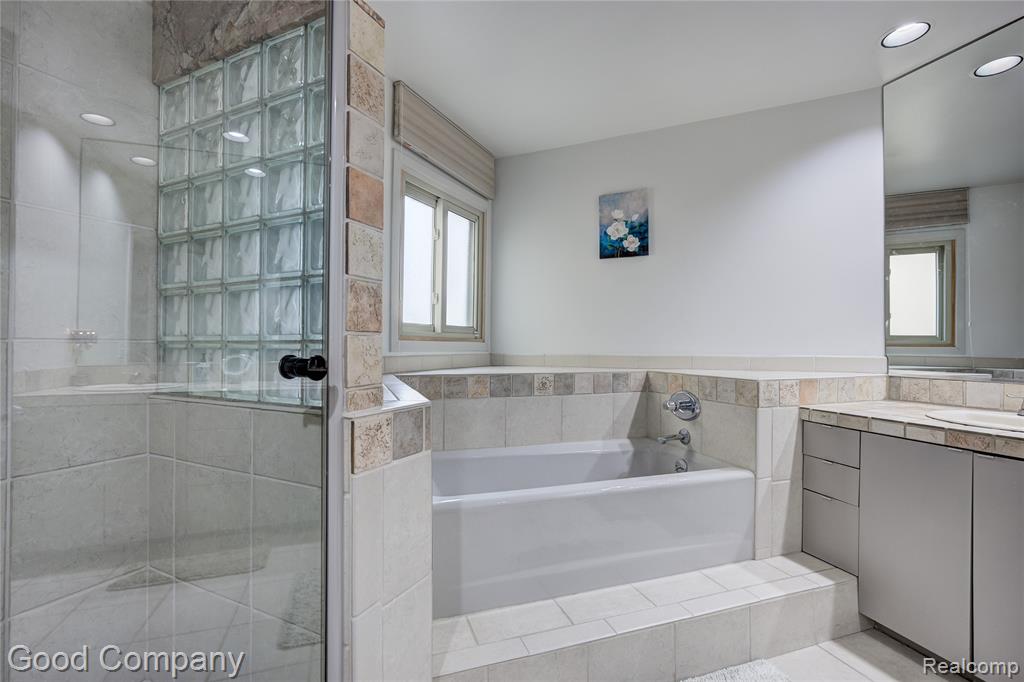 6255 CELESTE Road, West Bloomfield, MI — Photo 28