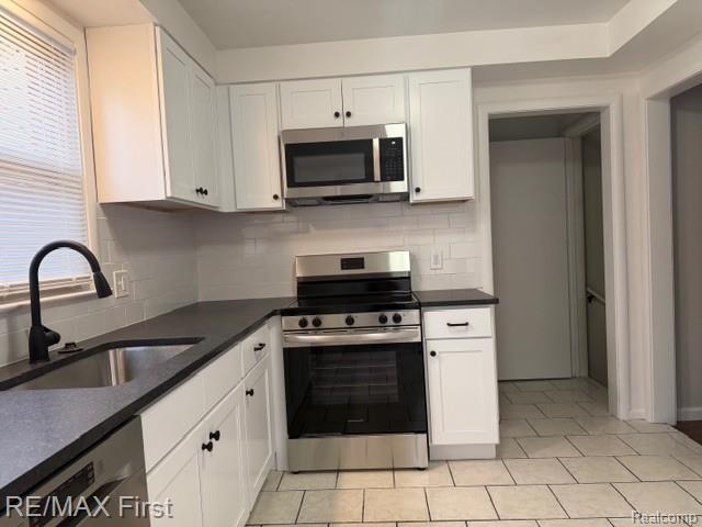 14852 Warwick Street, Detroit, MI 48223 — Photo 10