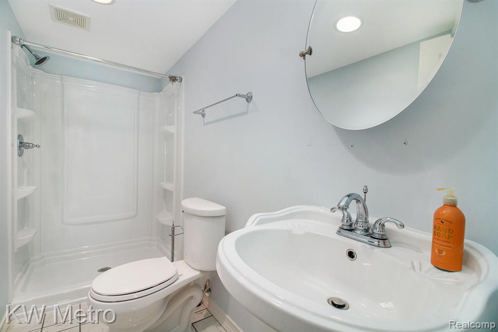 19298 Mitchell Street, Rockwood, MI — Photo 44