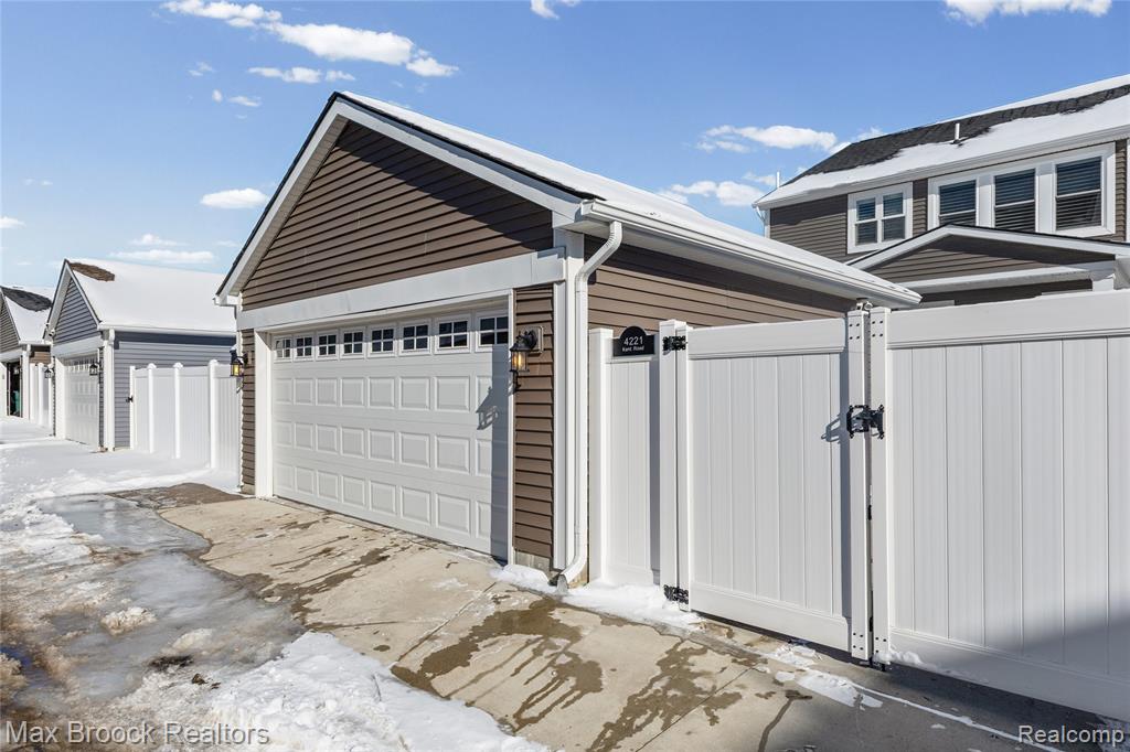 4211 Kent Road, Royal Oak, MI 48073 — Photo 50