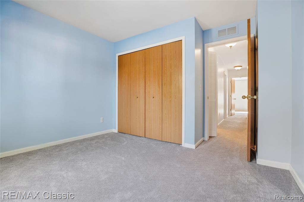 42670 Lilley Pointe Drive, Canton, MI 48187 — Photo 23